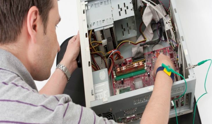 Mantenimiento y Reparación de Computadoras Mantenimiento y Reparación de Computadoras